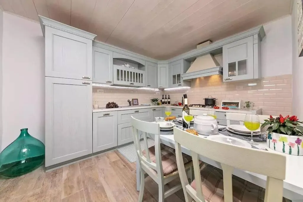 Villa Lulu With Heated Pool, Sauna & Hot Tub Labin