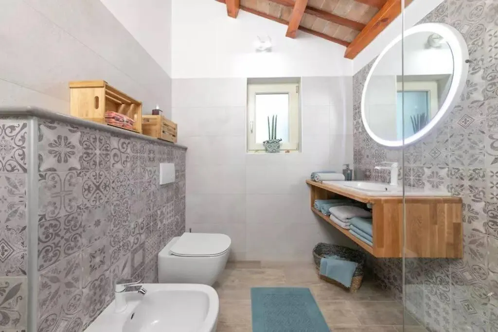 Villa Lulu With Heated Pool, Sauna & Hot Tub Labin  Croatia