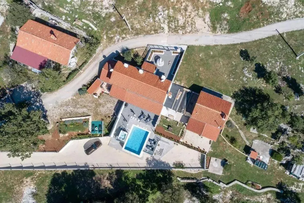 Villa Lulu With Heated Pool, Sauna & Hot Tub Labin  Croatia