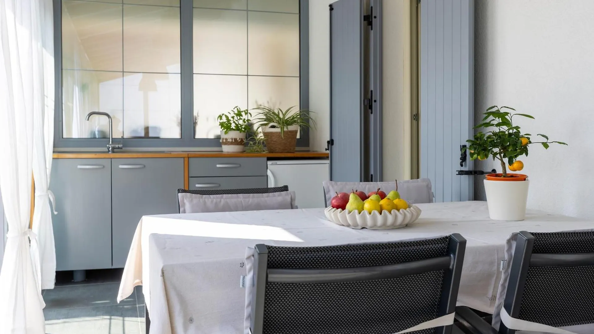 Villa Lulu With Heated Pool, Sauna & Hot Tub Labin