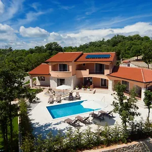 Villa Antonija, Labin (Istria)