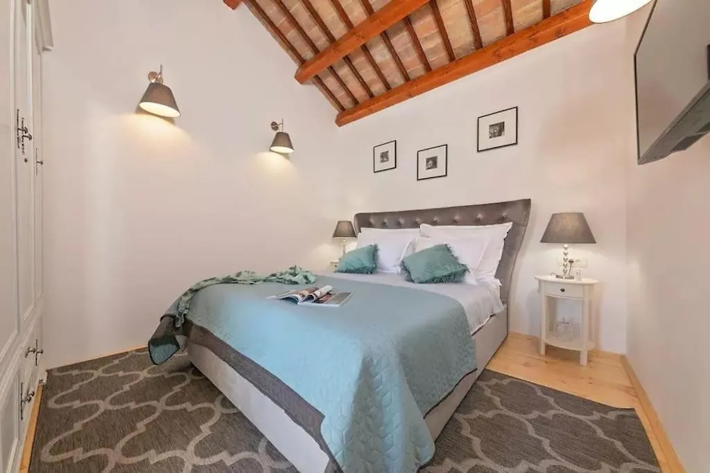 Villa Lulu With Heated Pool, Sauna & Hot Tub Labin  0*, Labin (Istria)